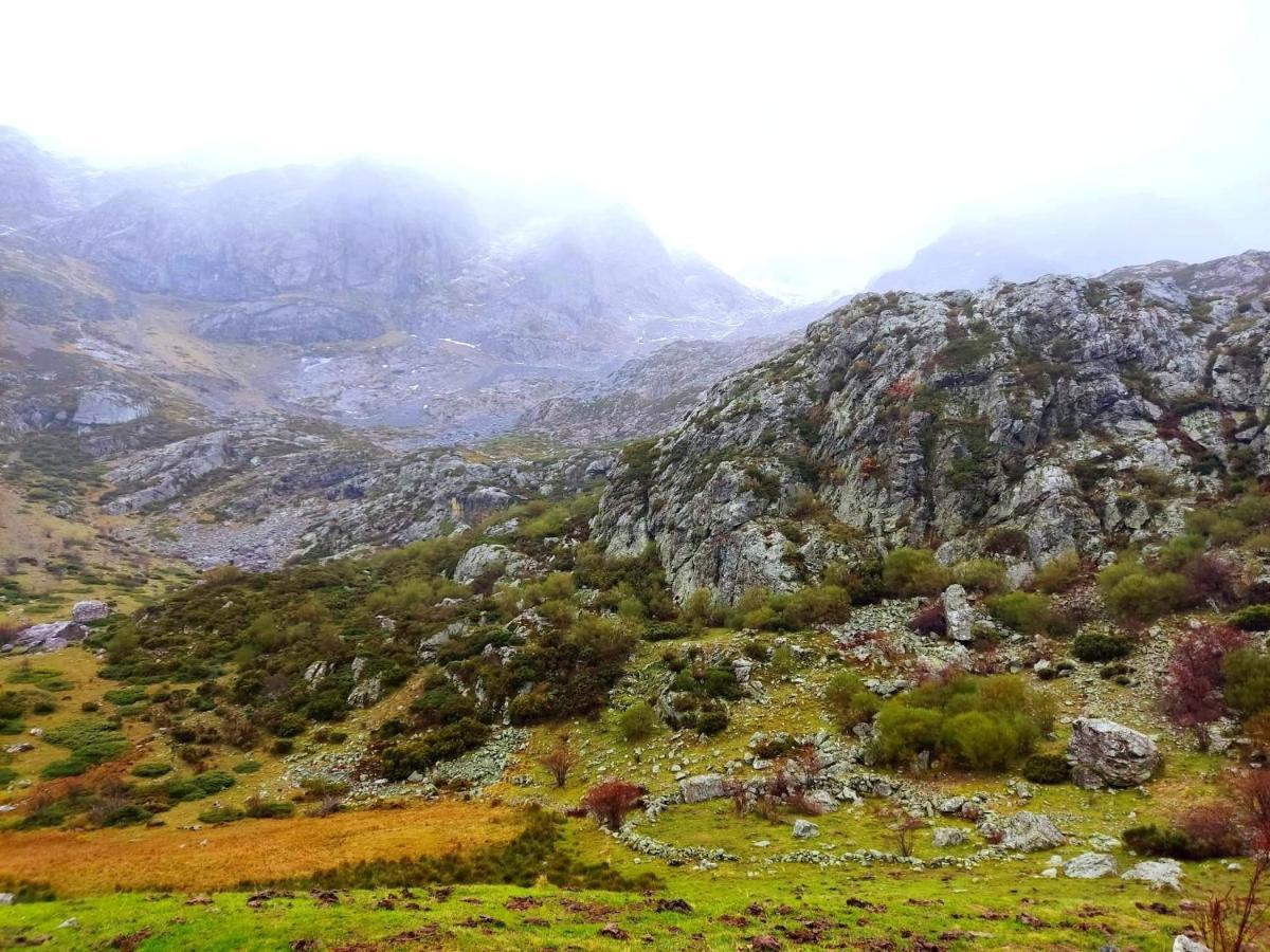 شقة La Casita De La Montana Alba de los Cardaños المظهر الخارجي الصورة