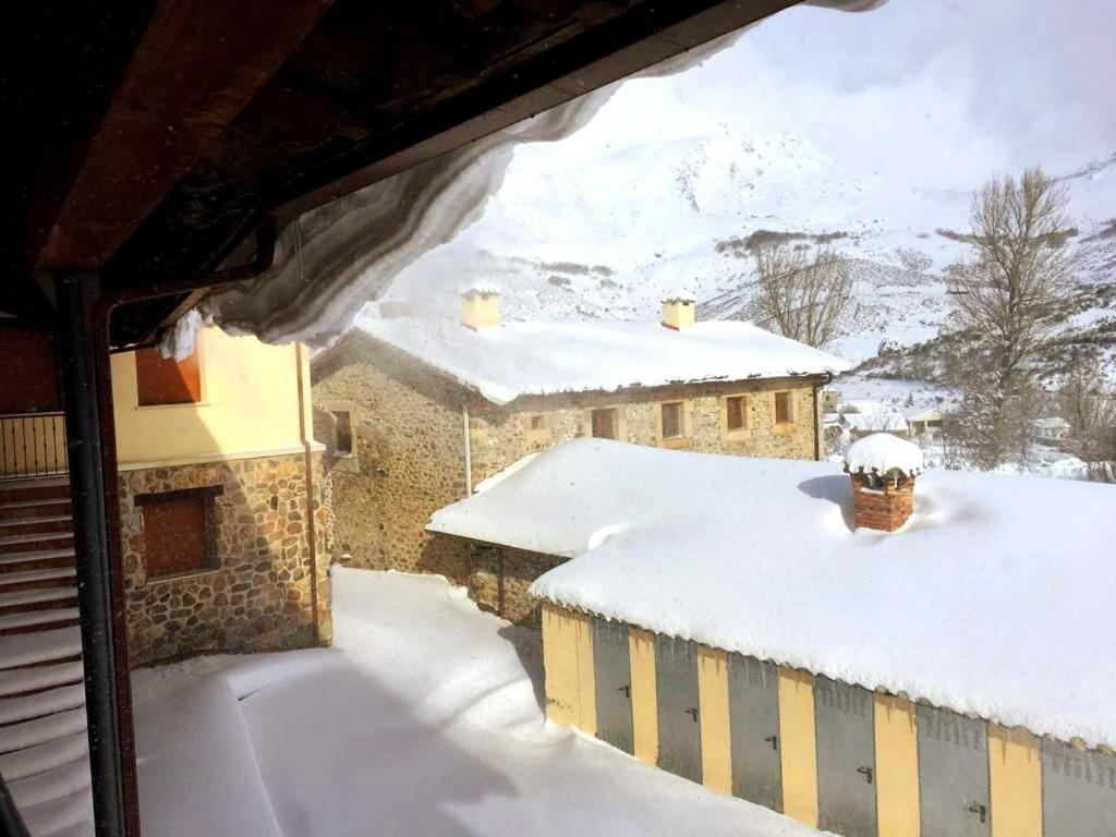 شقة La Casita De La Montana Alba de los Cardaños المظهر الخارجي الصورة